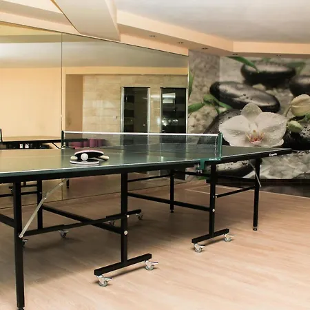 Synergy House לינה וארוחת בוקר 3*